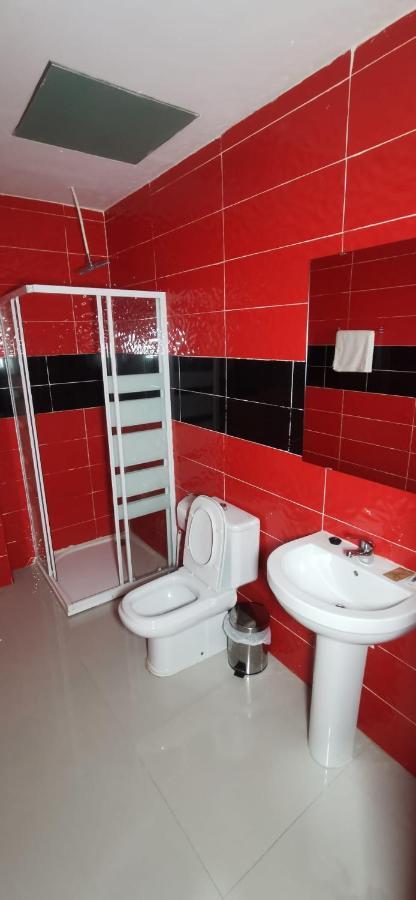 Hostal Gracia Torrejon de Ardoz Luaran gambar